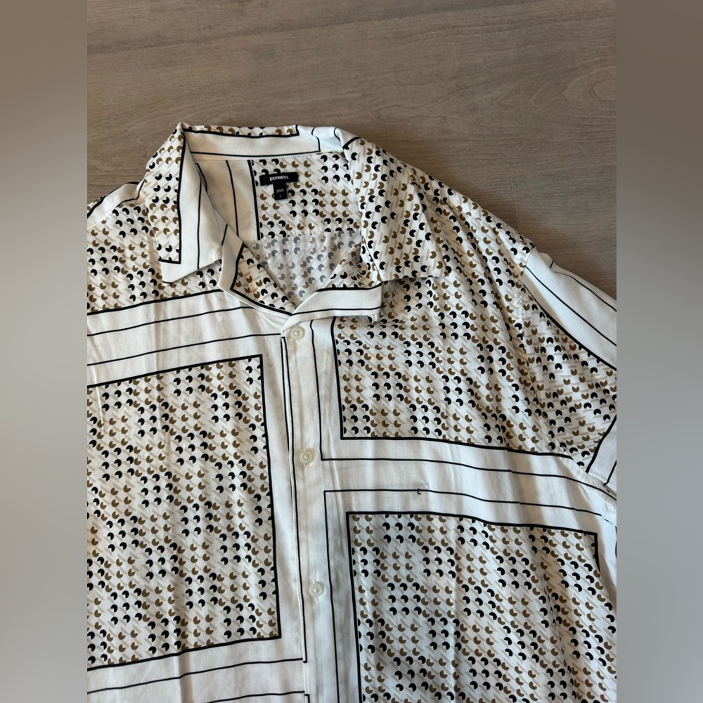 Express Button Down - Picture 2 of 4